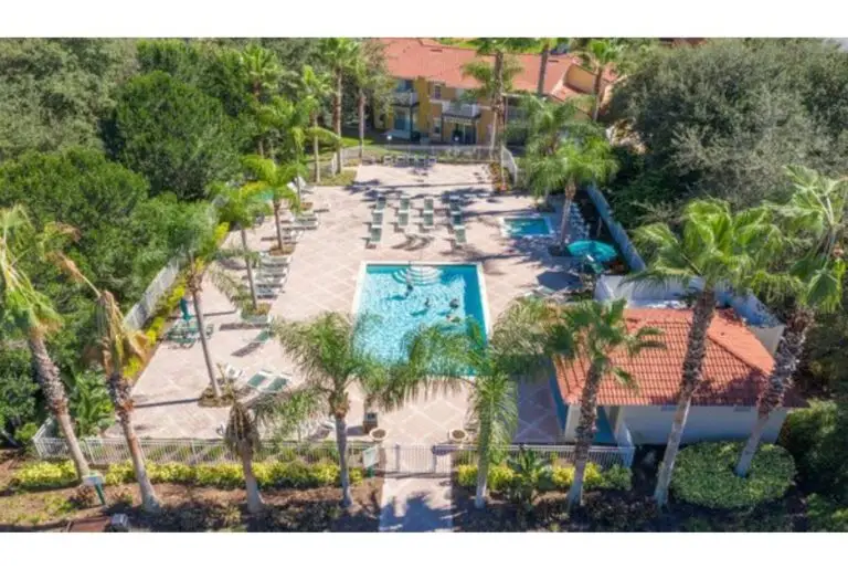 Emerald Island second pool