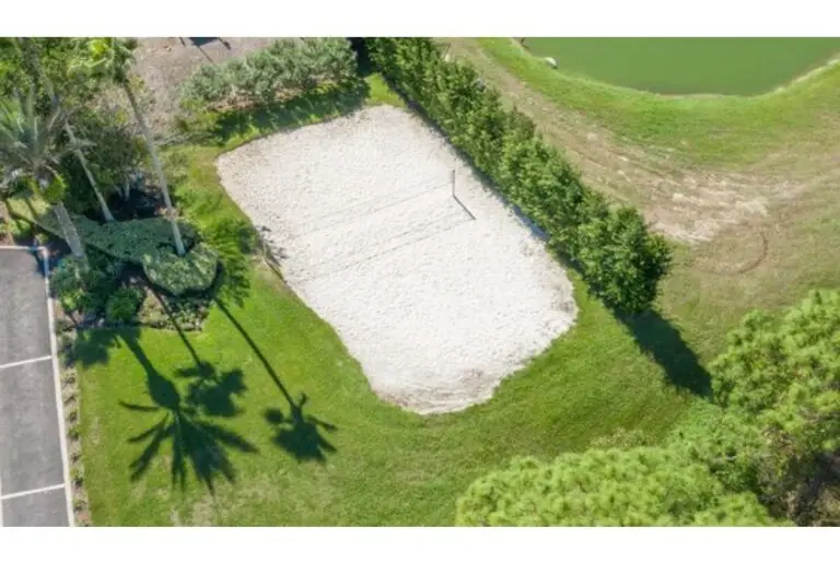 Emerald Island Volley Ball